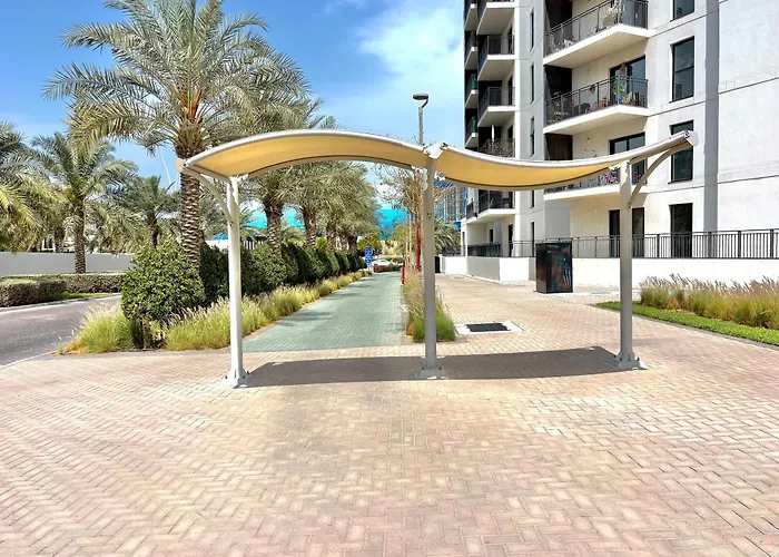 Luxury 2Br, Yas Island By Ferrari World & Yas Mall