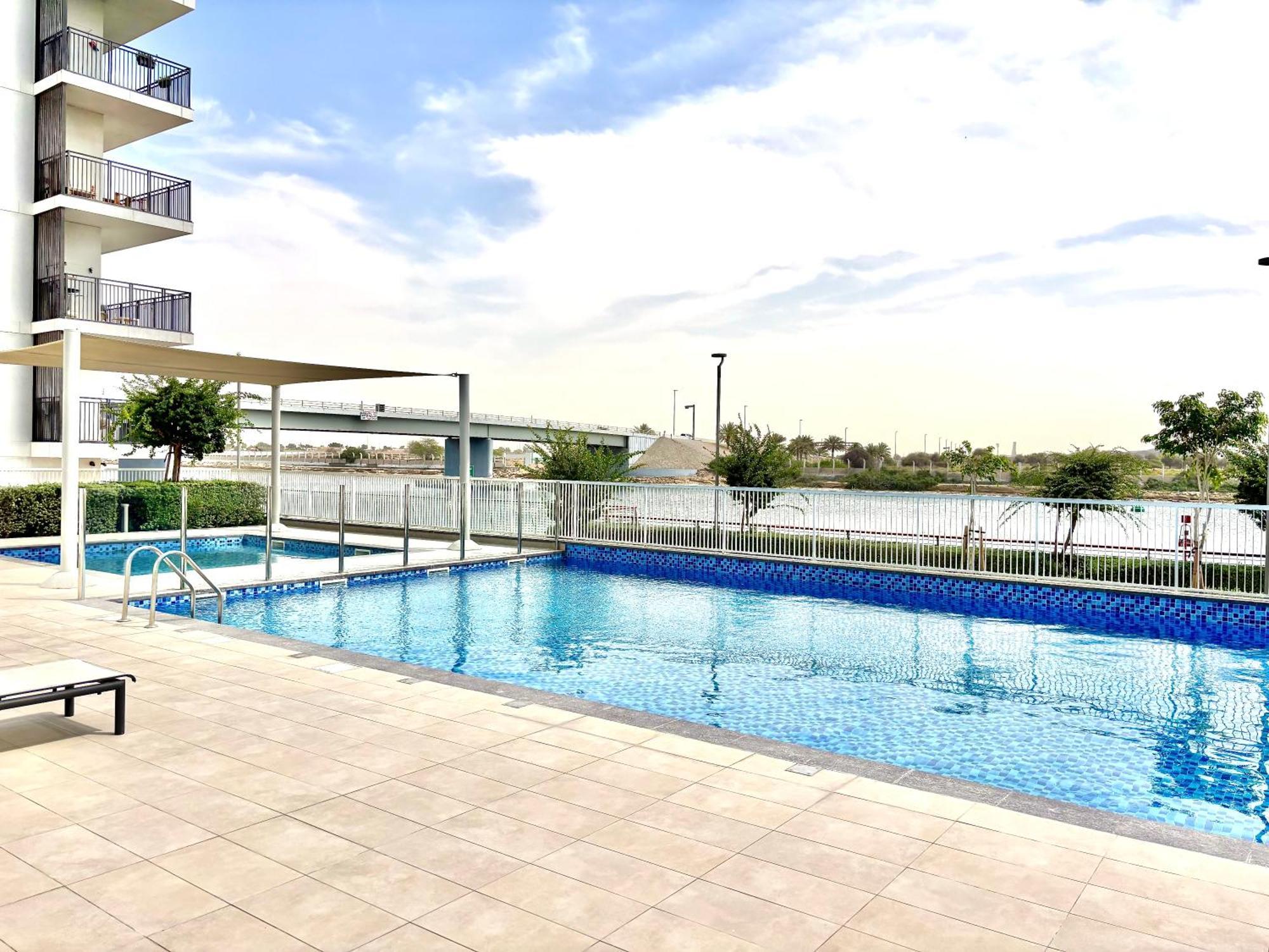 Luxury 2br, Yas Island By Ferrari World & Yas Mall Apartment Abu Dhabi